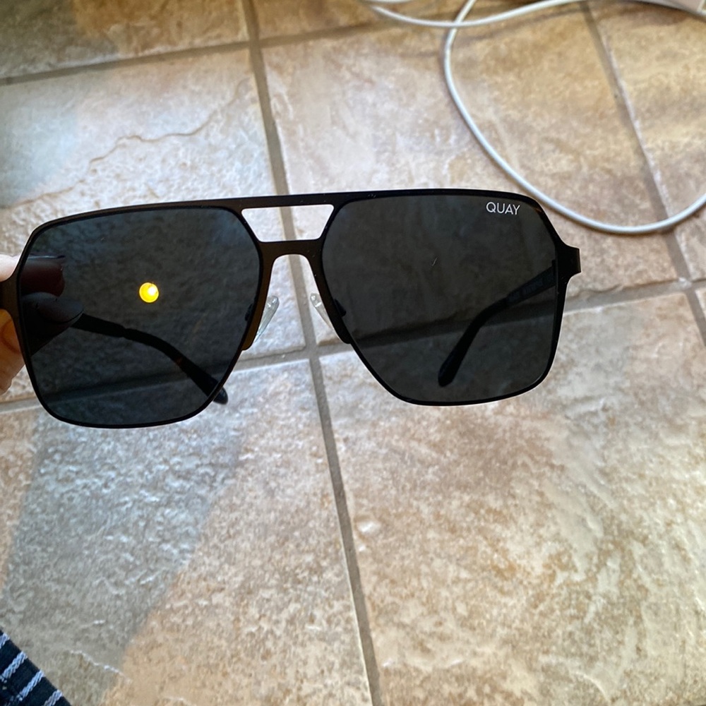 Polarized Quay backstage pass aviator